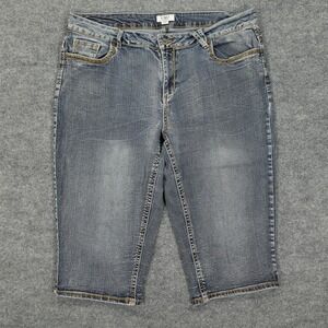 Cato Jeans Womens 18W Blue Capri High Rise Distressed Embroidered Stretch